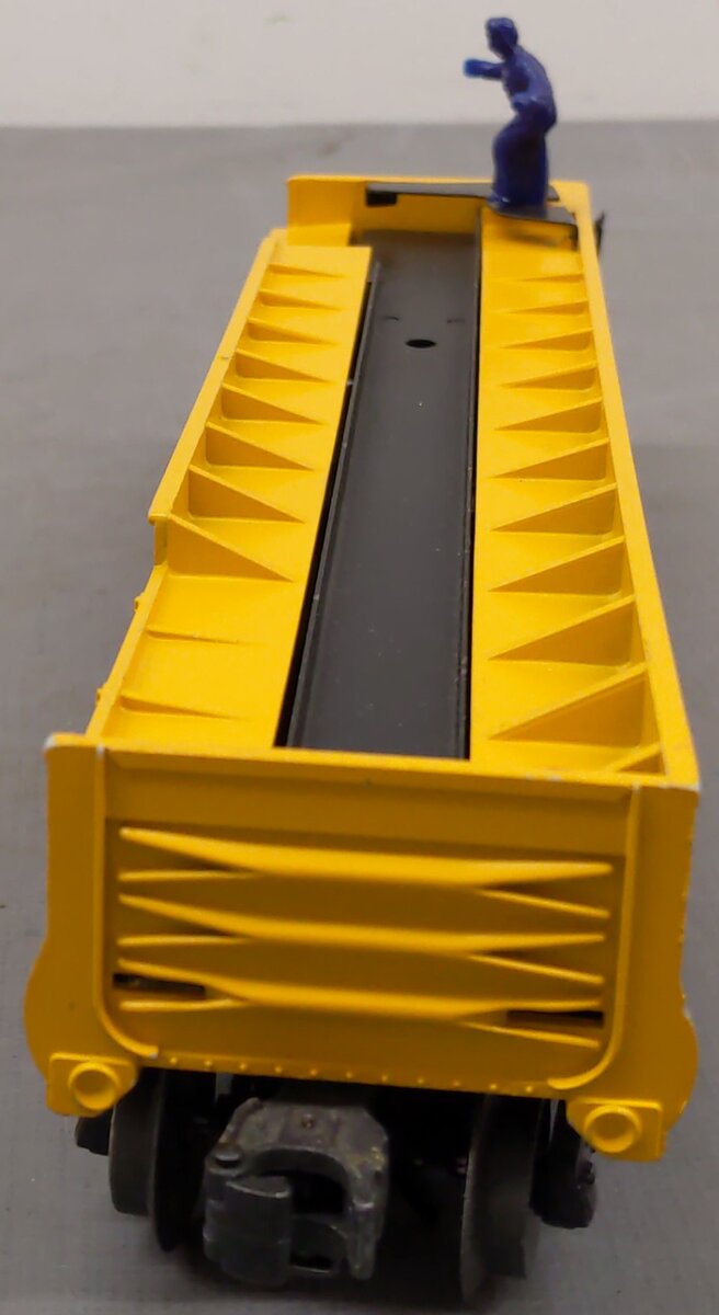 Lionel 3562-50 Vintage O Yellow AT&SF Operating Barrel Car EX