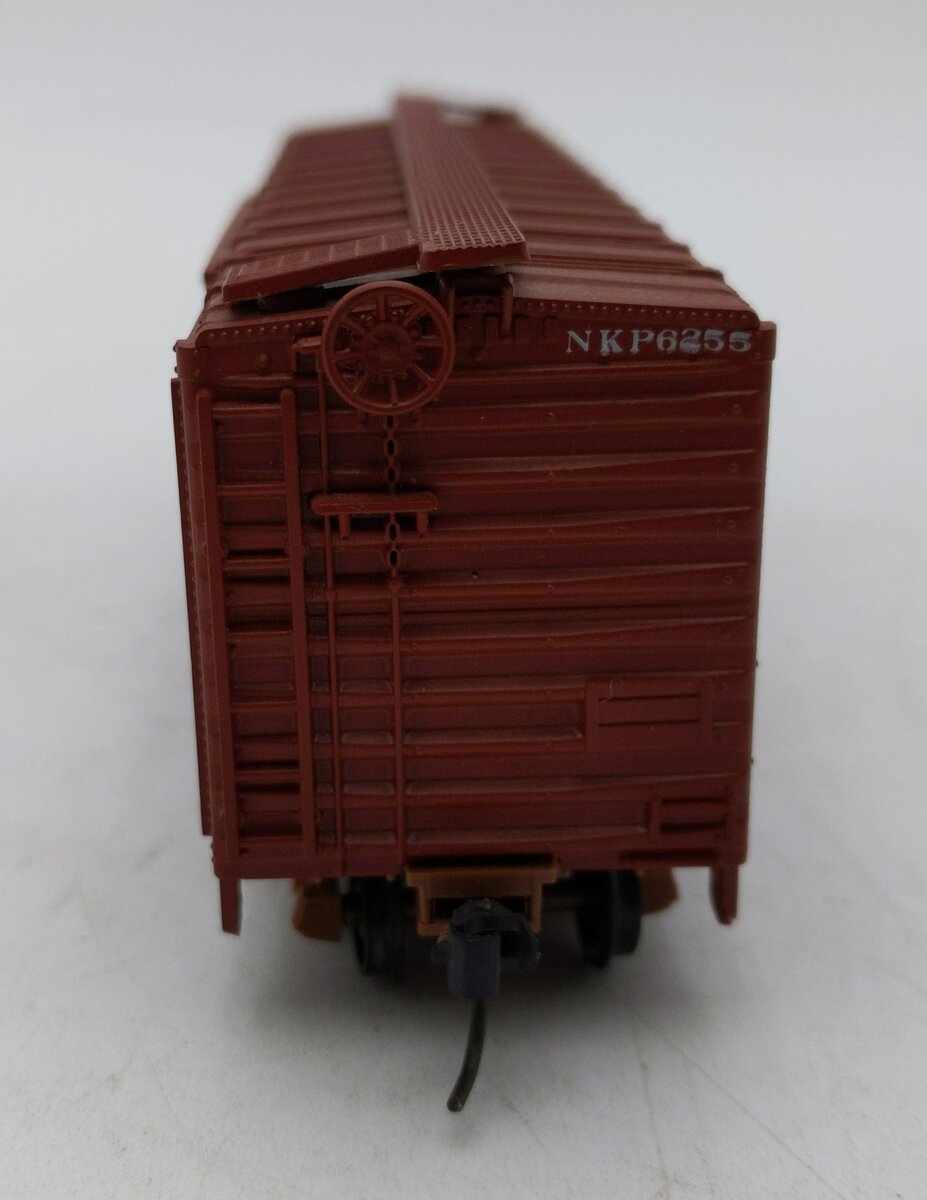 Walthers 932-3703 HO NKP Boxcar  6255 LN/Box