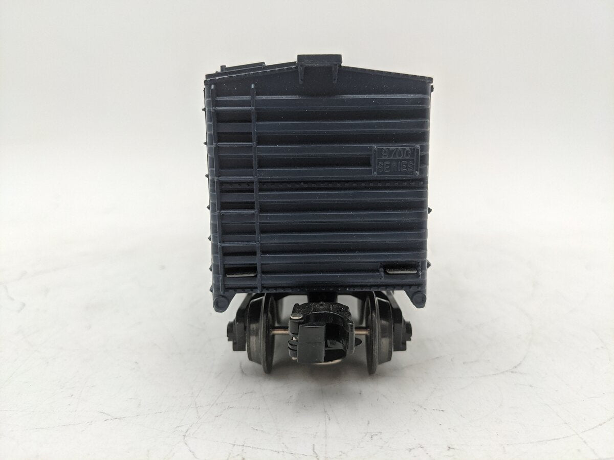 Lionel 6-16622 O Gauge CSX Boxcar with Red Flashing ETD EX