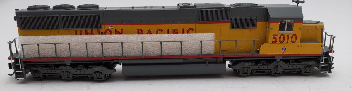 Walthers 910-20361 HO Union Pacific EMD SD50 Diesel Locomotive #5010 EX/Box