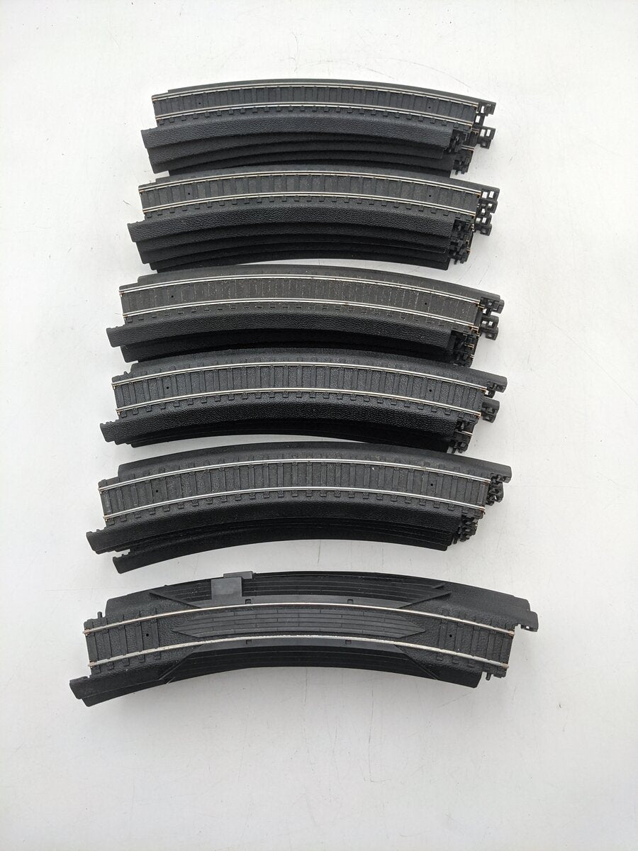 Life Like HO Scale Power-Loc Curved Track Sections [31] EX