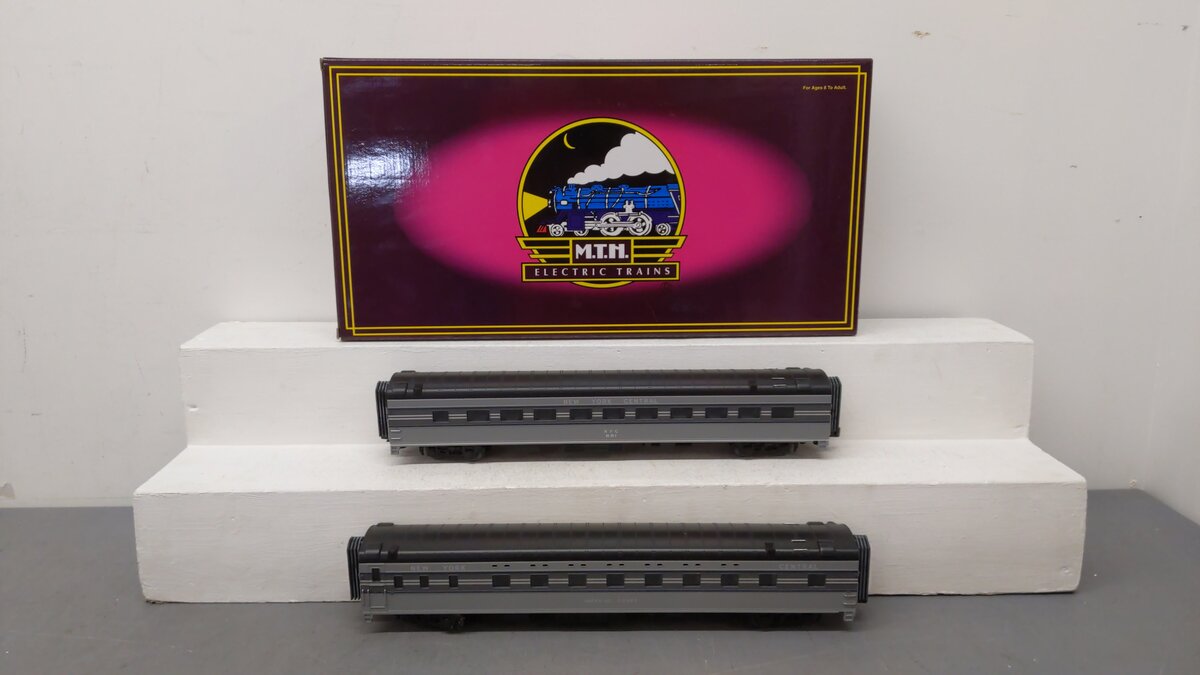 MTH 20-6654 O NYC 70' Streamlined Sleeper/Diner Passenger Car Set (Set of 2) EX/Box
