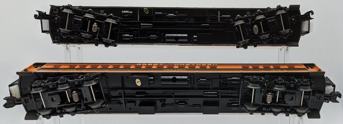 MTH 20-41011 GN 70' Madison Combine/Diner Passenger Cars (2) NIB
