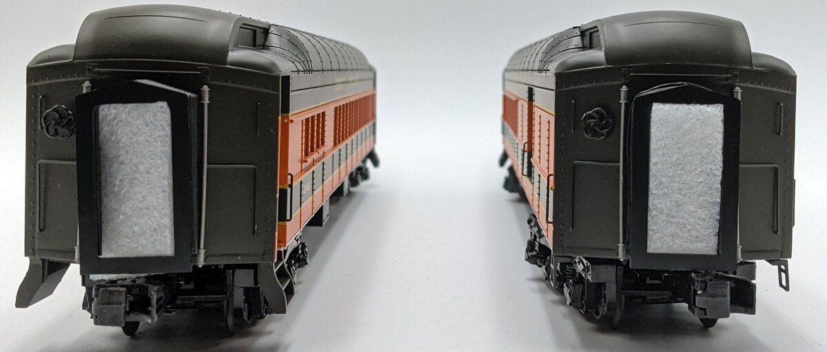 MTH 20-41011 GN 70' Madison Combine/Diner Passenger Cars (2) NIB