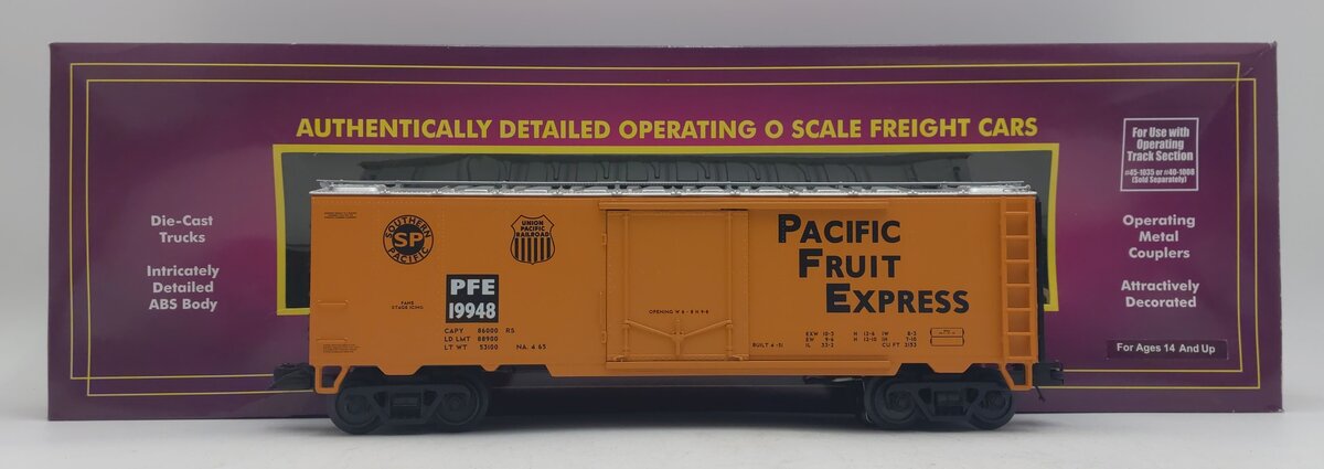 MTH 20-94221 Pacific Fruit Express Operating Reefer Car NIB