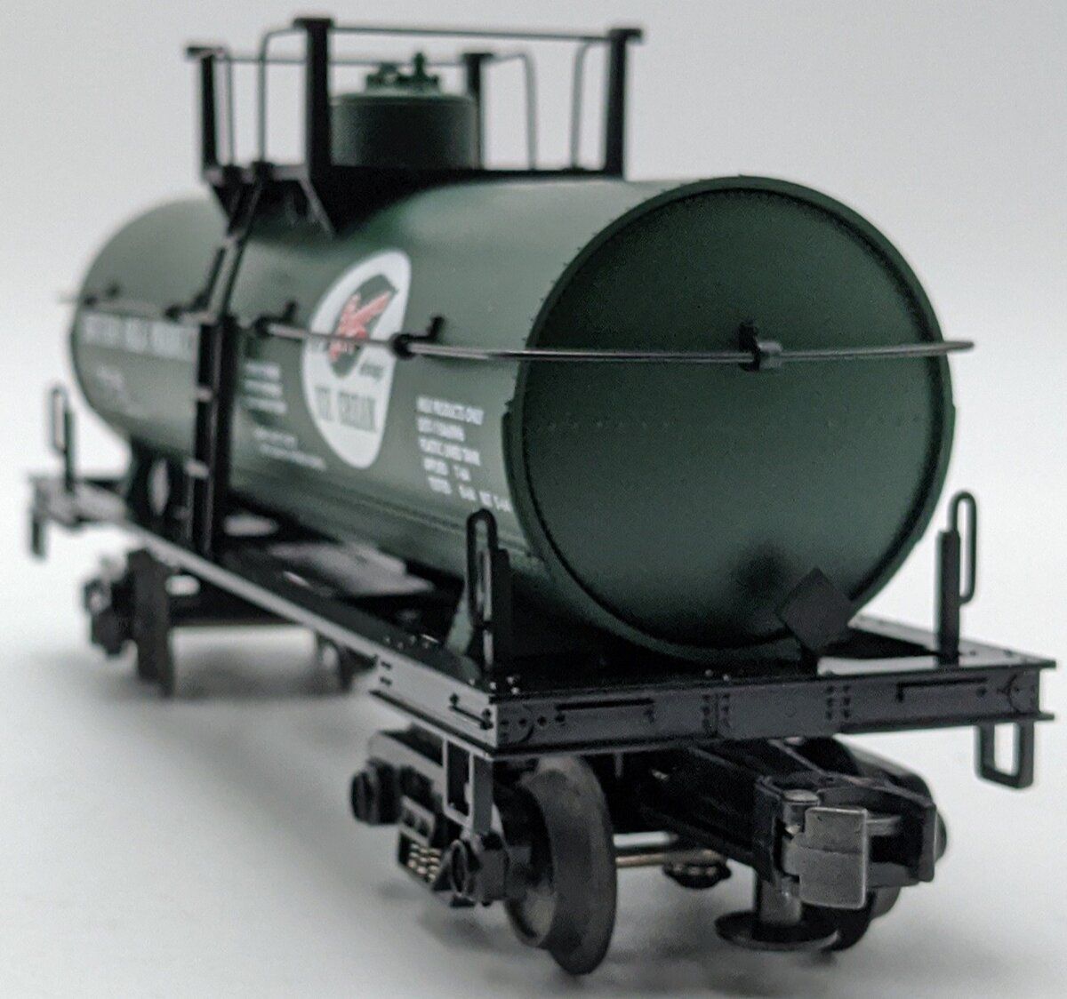 MTH 30-7330 O Gauge Breyers Milk Single Dome Tank Car #1084 NIB