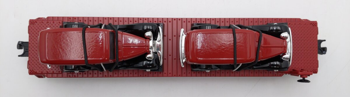 MTH 30-8303 O Gauge Milwaukee Road Die-Cast Flatcar w/Ertl '32 Panel Vans LN/Box