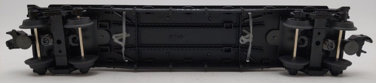 MTH 30-7624 O Gauge Auto Transport Flatcar with 2 Ertl '64 Corvettes #19640 LN/Box