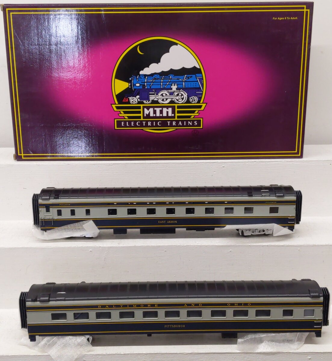 MTH 20-6665 O B&O 70' Streamlined Sleeper/Diner Passenger Car Set (Set of 2) EX/Box