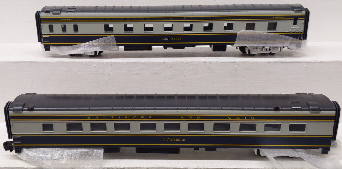 MTH 20-6665 O B&O 70' Streamlined Sleeper/Diner Passenger Car Set (Set of 2) EX/Box