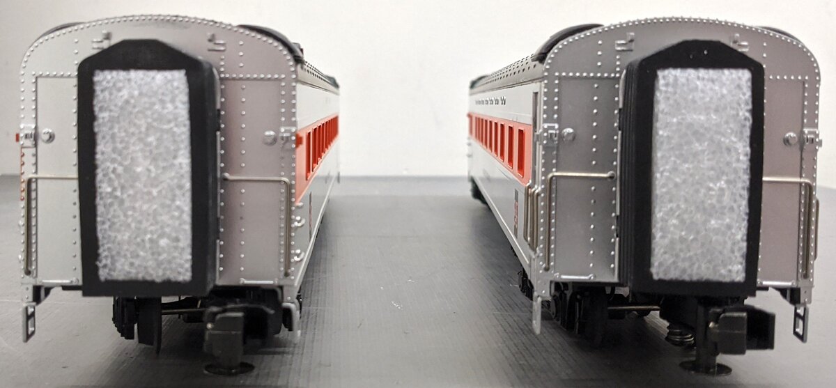 MTH 20-80005B O NH 70' Streamlined Sleeper/Diner Passenger Car Set (Set of 2) NIB