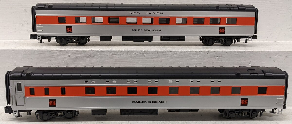 MTH 20-80005B O NH 70' Streamlined Sleeper/Diner Passenger Car Set (Set of 2) NIB