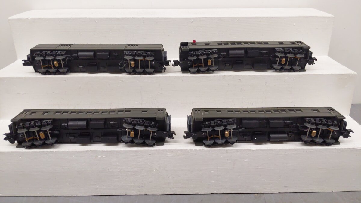 MTH 30-6264 O New York Central O-27 Madison Passenger Car Set (Set of 4) EX/Box