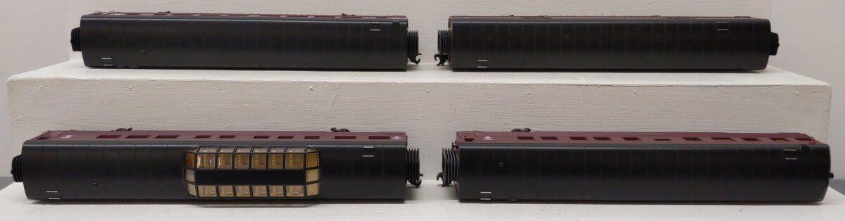 MTH 30-6730 O Canadian Pacific RailKing 60' Streamlined Passenger Set (Set of 4) LN/Box