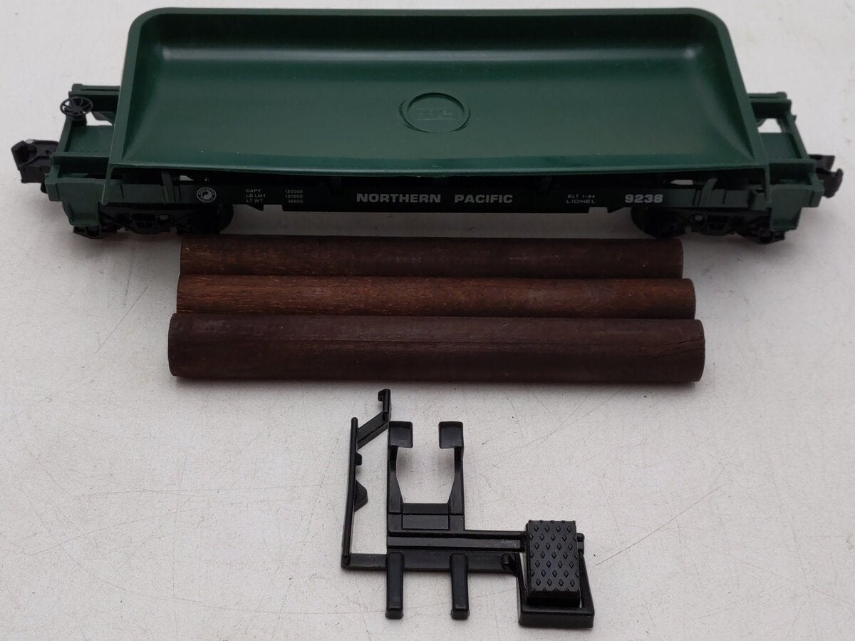 Lionel 6-9238 O Gauge Northern Pacific Log Dump Car EX/Box