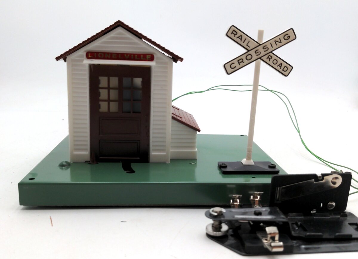 Lionel 6-2145 O Scale Automatic Gateman EX/Box