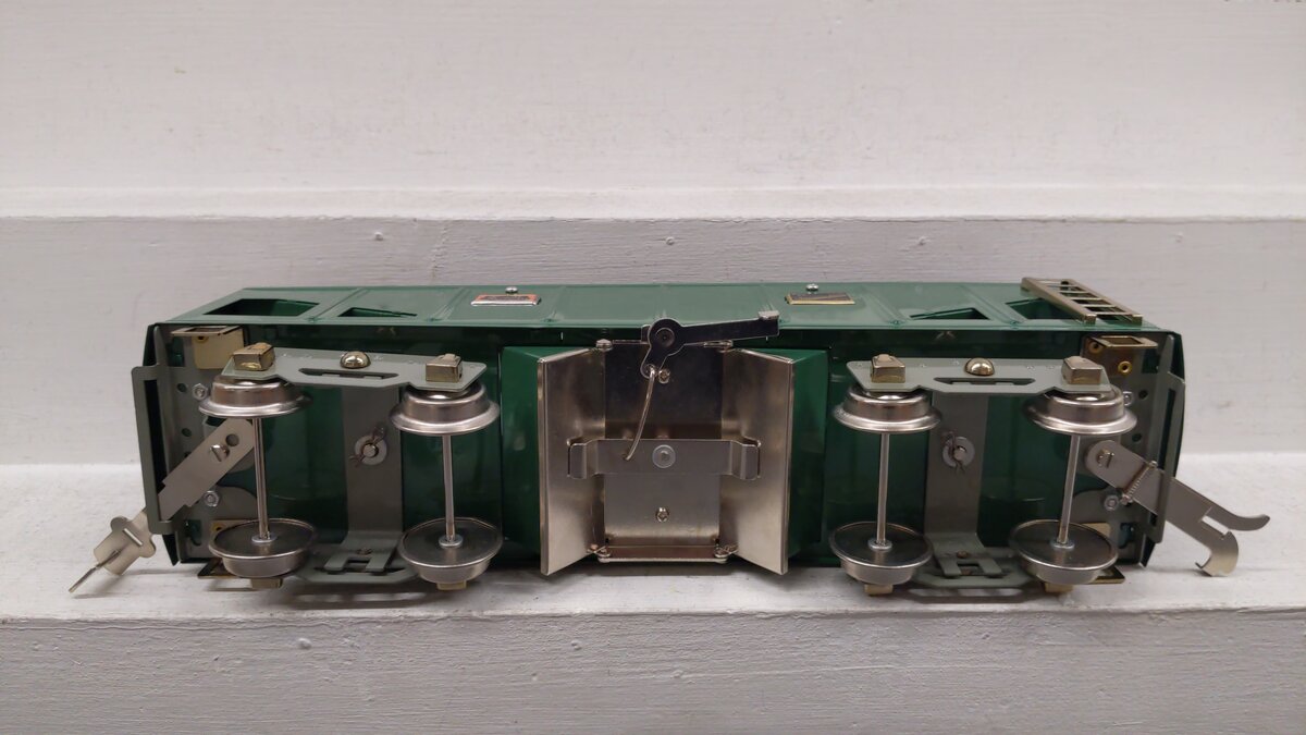 American Flyer 11-30100 Standard Gauge American Flyer Line Green Hopper Car EX/Box