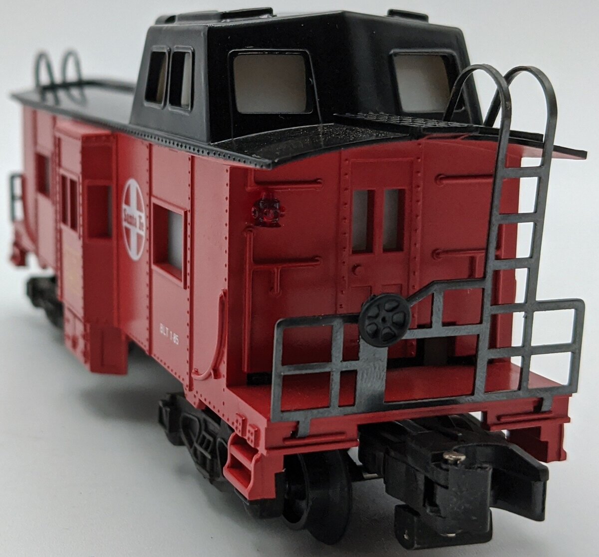 American Flyer 4-9405 S Scale Santa Fe Bay Window Illuminated Caboose NIB