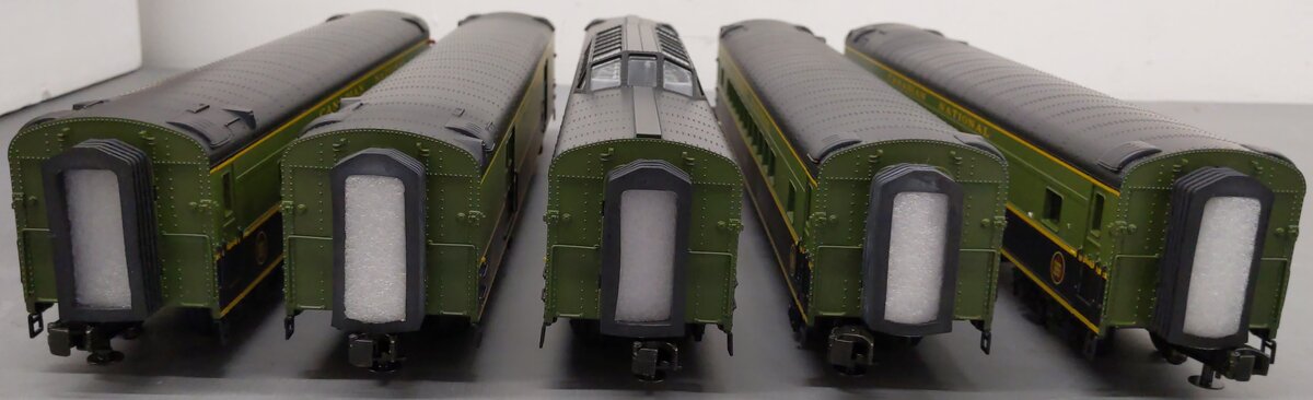 MTH 20-6574 O Canadian National 70' Streamlined Passenger Car Set (Set of 5) EX/Box