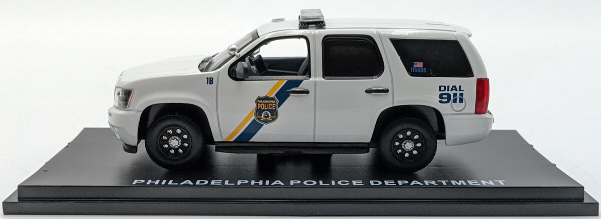 MTH 30-50078 1:43 Chevy Tahoe Philadelphia Police SUV NIB