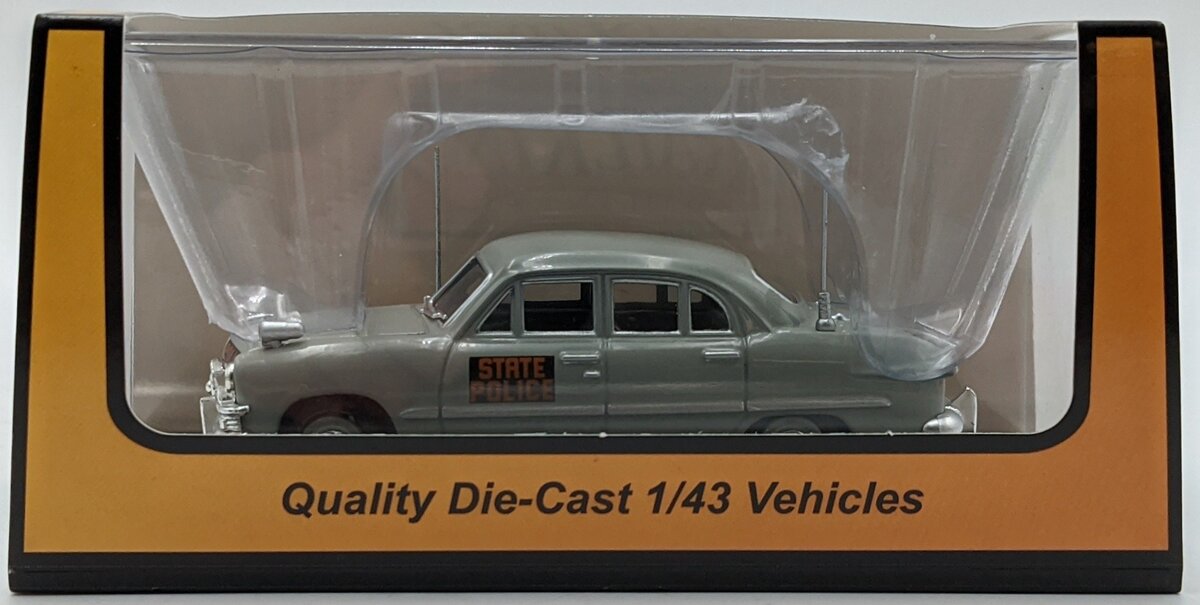 MTH 30-50079 1:43 1950 Ford 4-Door NY State Police Sedan NIB