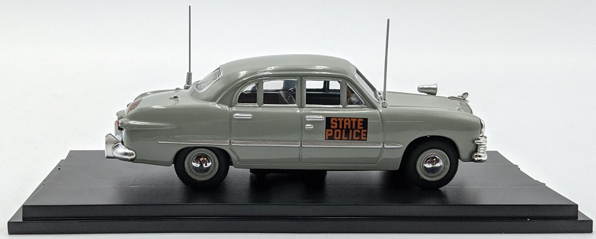 MTH 30-50079 1:43 1950 Ford 4-Door NY State Police Sedan NIB
