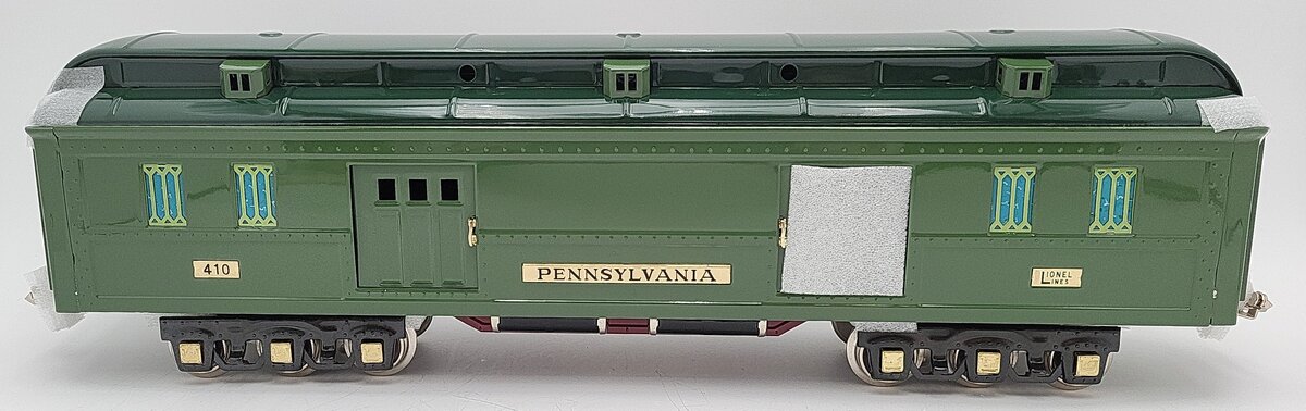 MTH 11-40010 Std. Gauge Pennsylvania State 2-Tone Green Baggage Car