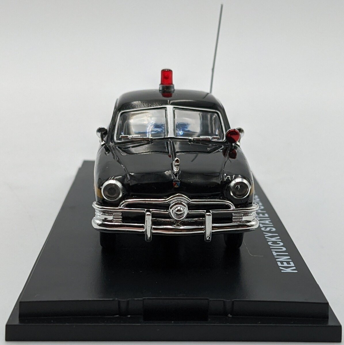 MTH 30-50087 1:43 Kentucky State Police - 1950 Ford 2-Door Coupe NIB