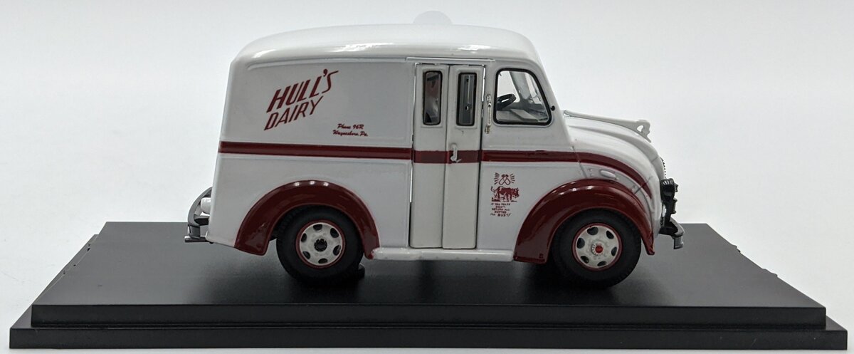 MTH 30-50090 1:43 Divco Hull's Dairy Milk Truck NIB