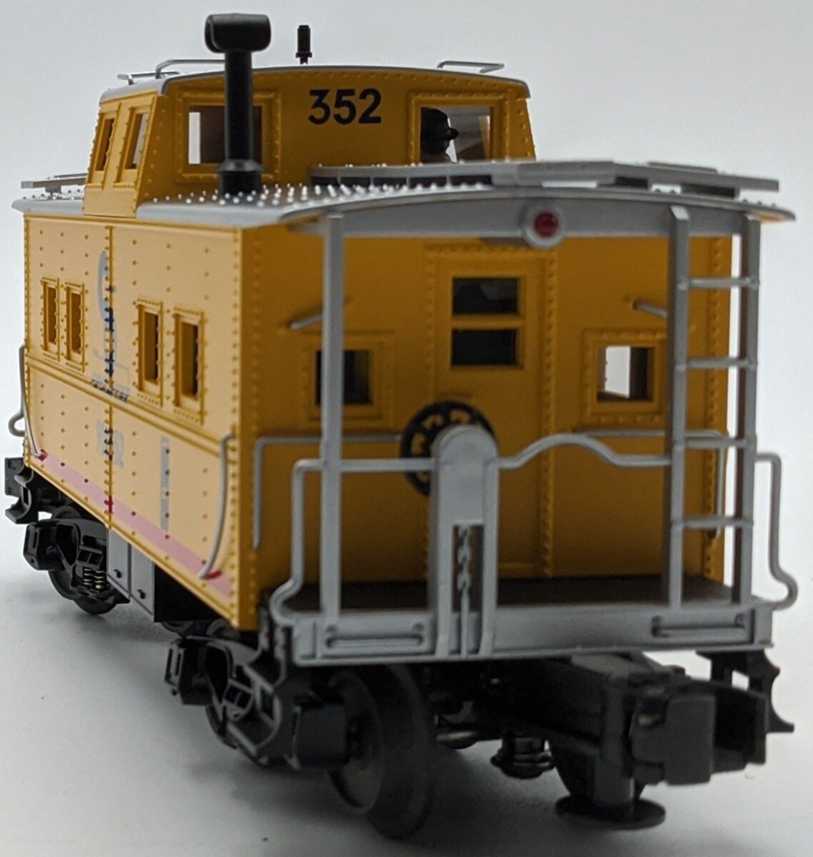 MTH 20-91057 O Gauge Chesapeake & Ohio Caboose #900352 NIB