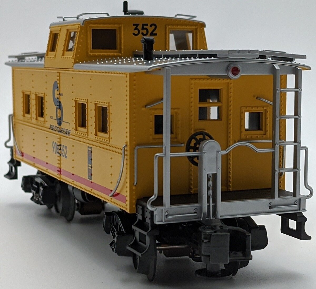 MTH 20-91057 O Gauge Chesapeake & Ohio Caboose #900352 NIB