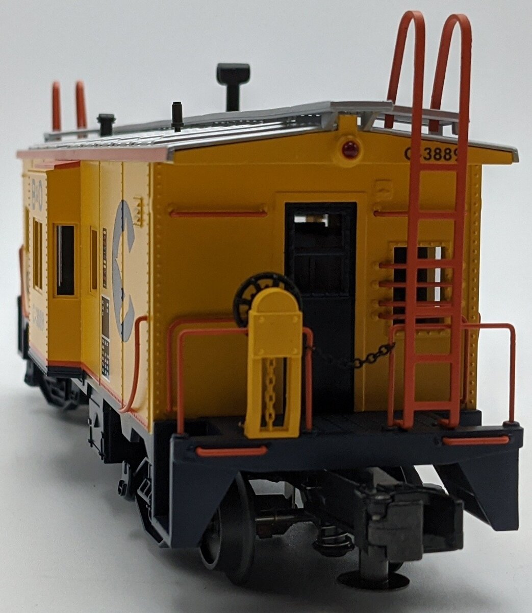 MTH 20-91101 O Chessie Bay Window Caboose NIB