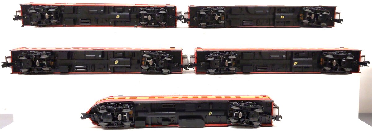 MTH 20-65216 O Southern Pacific 70' Streamlined Passenger Car Set (Set of 5) LN/Box
