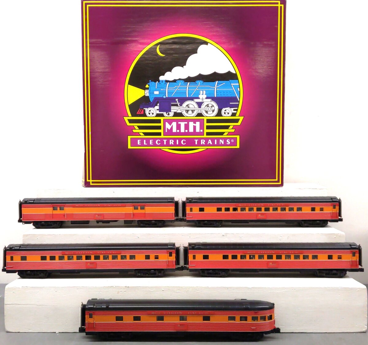 MTH 20-65216 O Southern Pacific 70' Streamlined Passenger Car Set (Set of 5) LN/Box