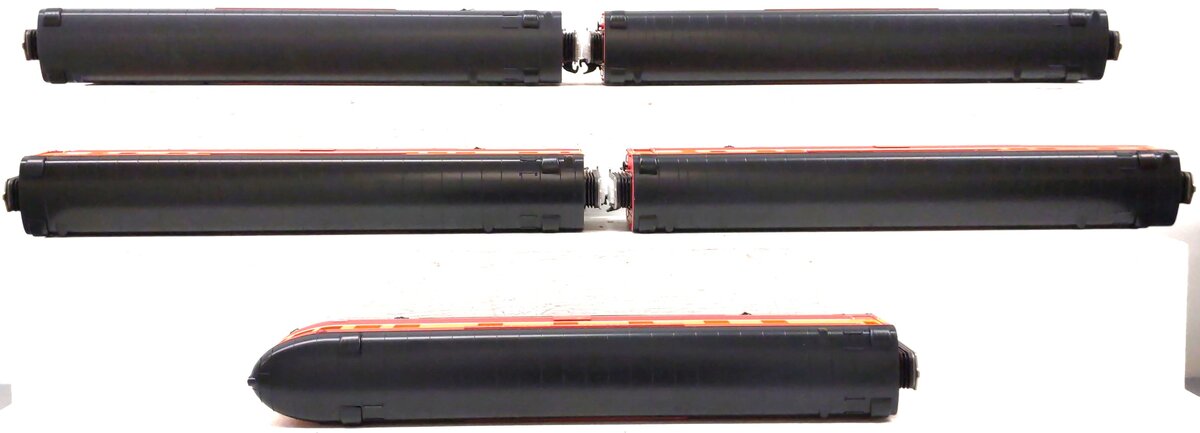 MTH 20-65216 O Southern Pacific 70' Streamlined Passenger Car Set (Set of 5) LN/Box