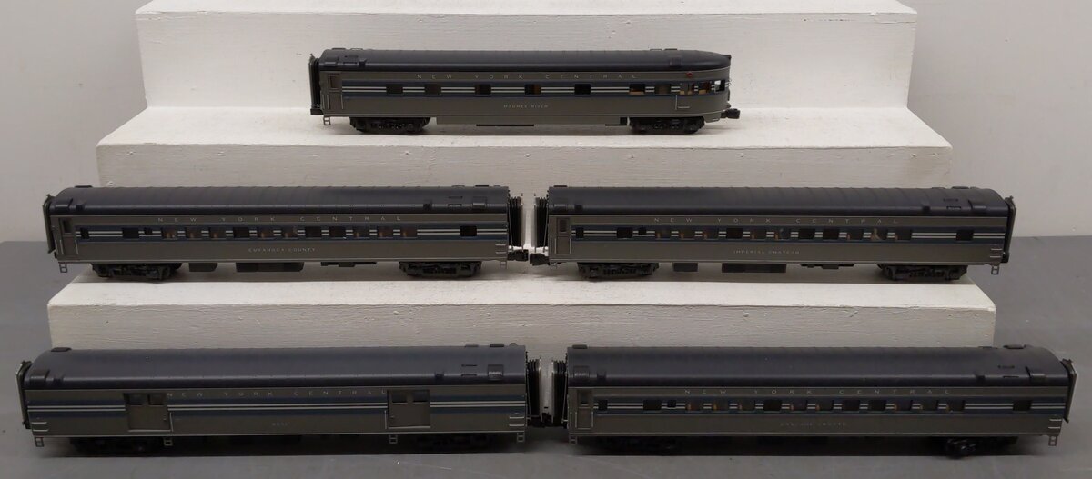 MTH 20-65236 O New York Central 70' Smooth Passenger Cars (Set of 5) LN/Box