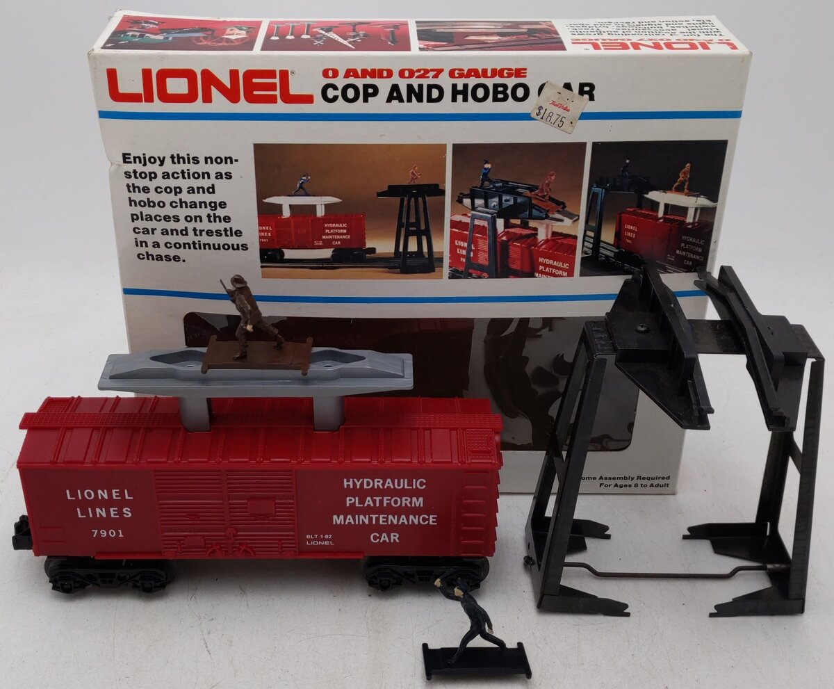 Lionel 6-7901 O Gauge Operating Cop & Hobo Car EX/Box