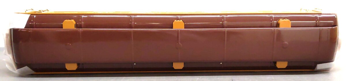 MTH 11-40082 Std. Gauge Showroom Coach Car Two-Tone Brown (New Haven) LN/Box