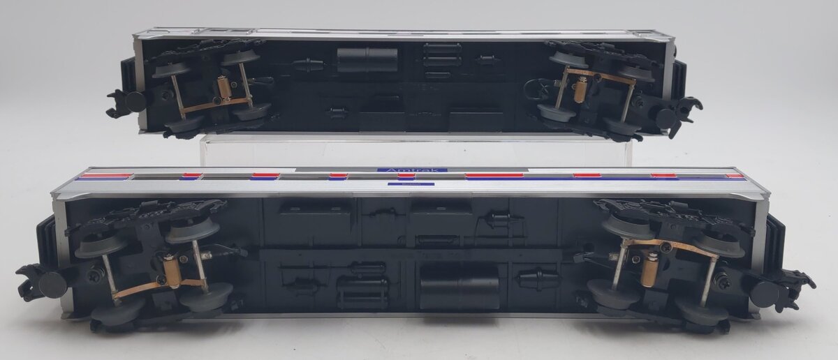 MTH 30-6004 O Amtrak Streamlined Combine/Diner Set Passenger Set (Set of 2) NIB