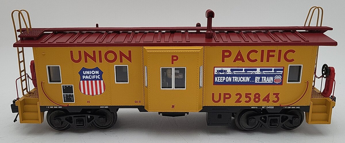 MTH 30-1583E Union Pacific Bay Window Caboose NIB