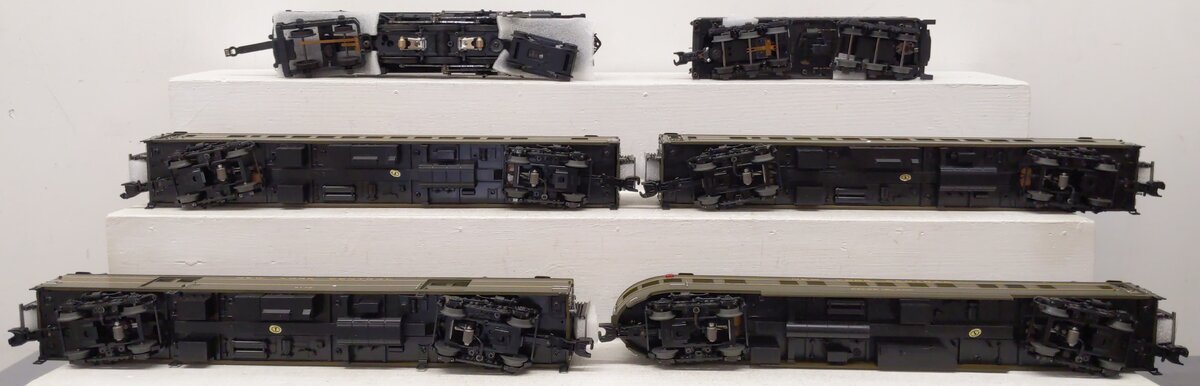 MTH 20-3584-1 O Gauge NYC Streamlined Steam Passenger Set w/ Proto-Sound 3.0 LN/Box