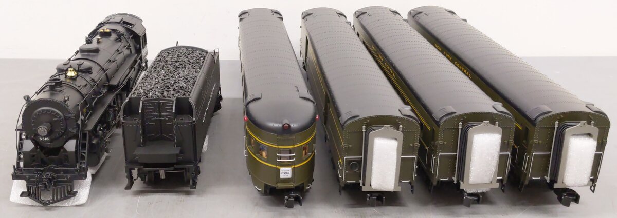 MTH 20-3584-1 O Gauge NYC Streamlined Steam Passenger Set w/ Proto-Sound 3.0 LN/Box