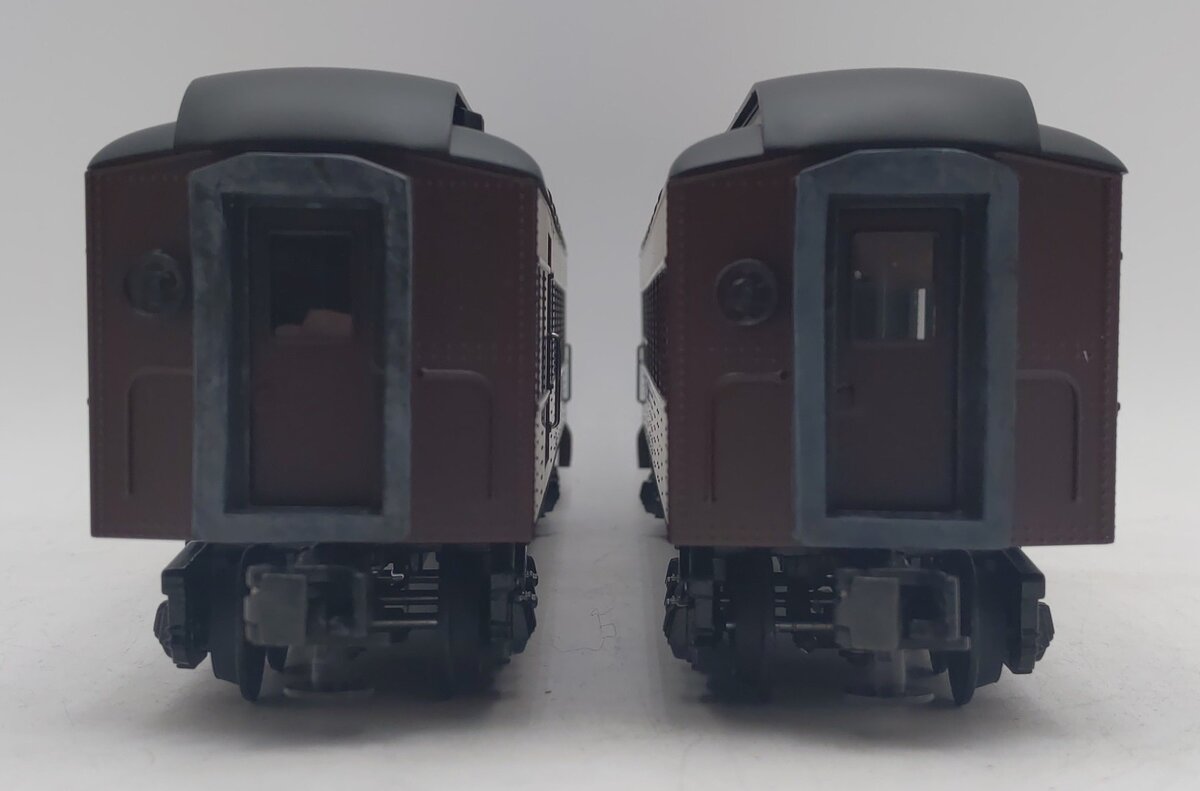 MTH 30-6251 O Pennsylvania Madison Combo/Diner Set (Set of 2) NIB