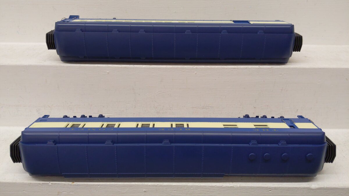 MTH 30-69110 O Jersey Central Combine/Diner Passenger Car Set (Set of 2) EX/Box