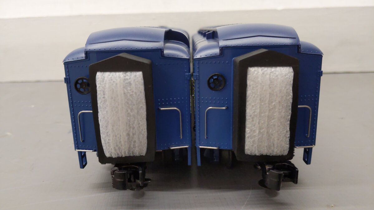 MTH 30-69110 O Jersey Central Combine/Diner Passenger Car Set (Set of 2) EX/Box