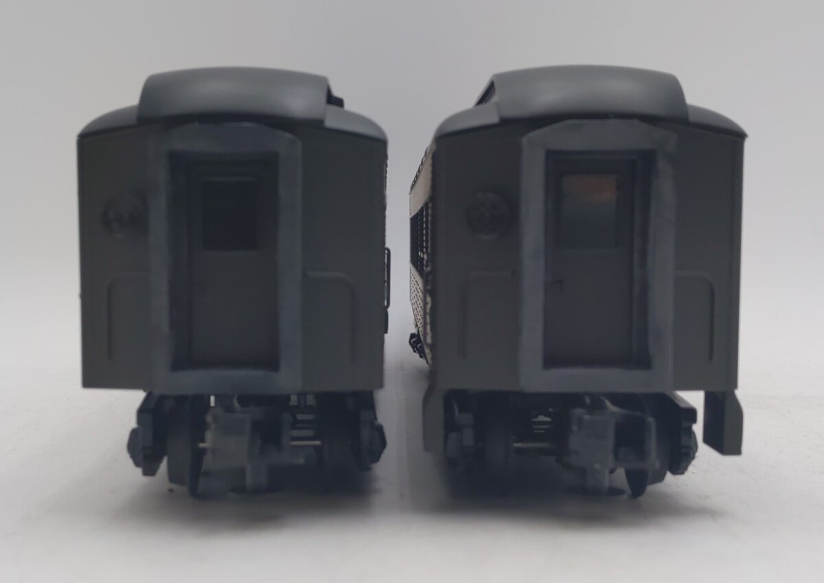 MTH 30-6268 O Reading RailKing O-27 Madison Combo/Diner Set (Set of 2) NIB