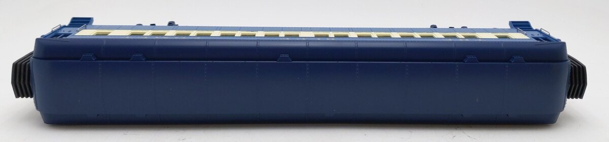 MTH 30-69111 O Gauge Jersey Central 60' Madison Coach Car LN/Box