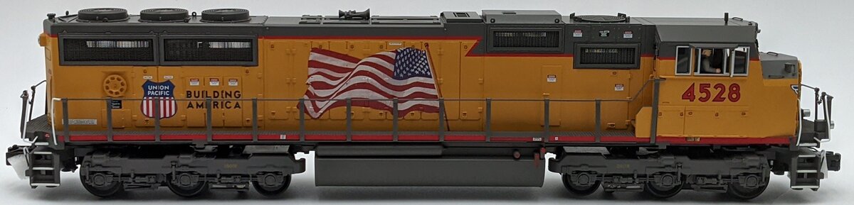 MTH 20-2376-1 Union Pacific SD70 MAC Diesel Engine w/PS2 #4528 NIB