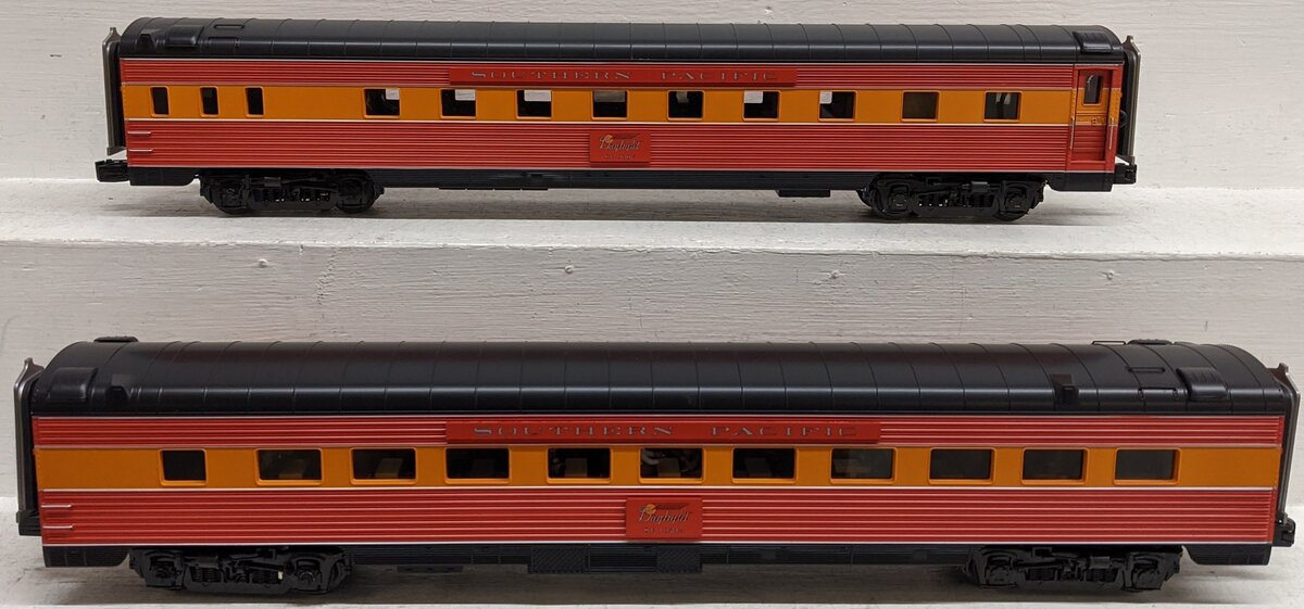 MTH 20-66216 O SP 70' Streamlined Slpr/Diner Passenger Car Set (Set of 2) VG/Box