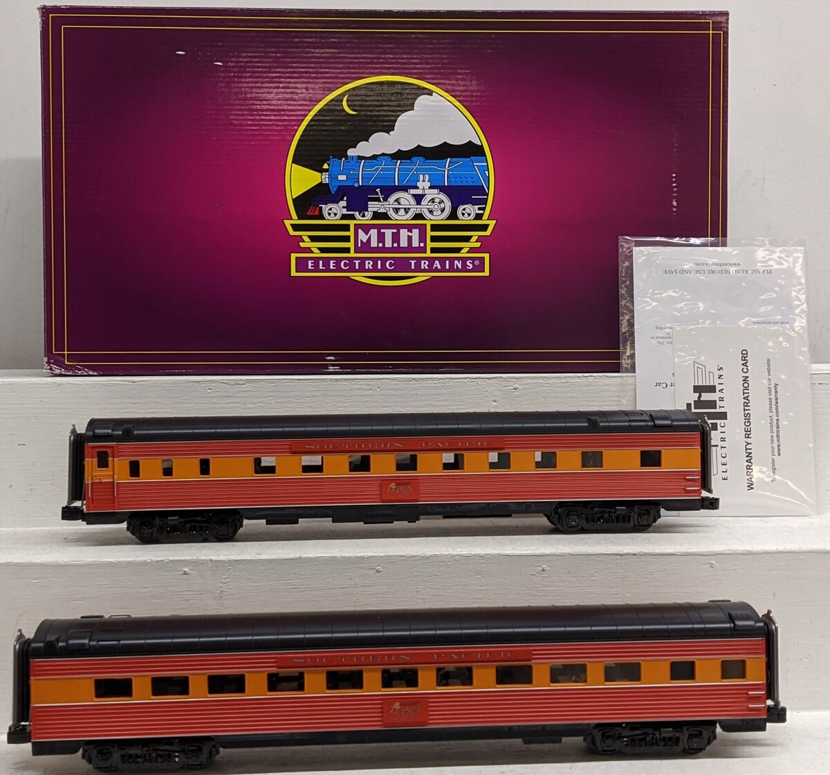 MTH 20-66216 O SP 70' Streamlined Slpr/Diner Passenger Car Set (Set of 2) VG/Box